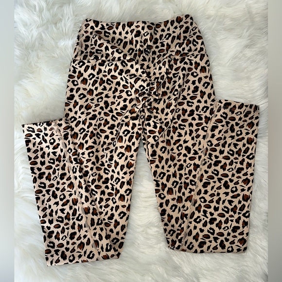 Ryderwear Adapt High Waist Scrunch Legging - Picture 4 of 6